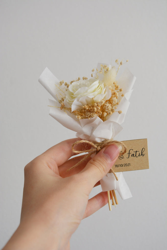 Dried Mini Bouquet White Rose | Personalized Wedding Favors for Guests