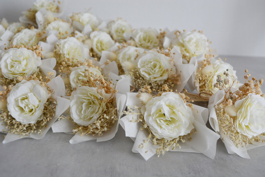 Dried Mini Bouquet White Rose | Personalized Wedding Favors for Guests