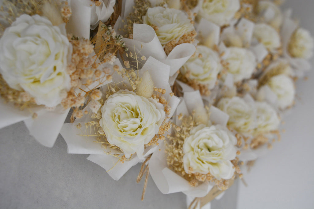 Dried Mini Bouquet White Rose | Personalized Wedding Favors for Guests