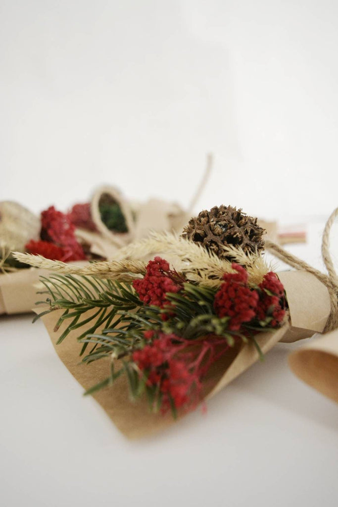 Dried Mini Bouquet l Handmade New Year Bouquets l Red and Green Flowers