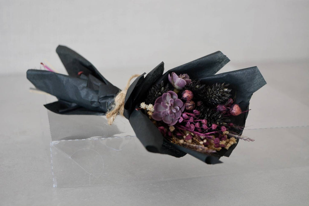 Black Burgundy Dried Flowers l Purple Dried Mini Bouquet