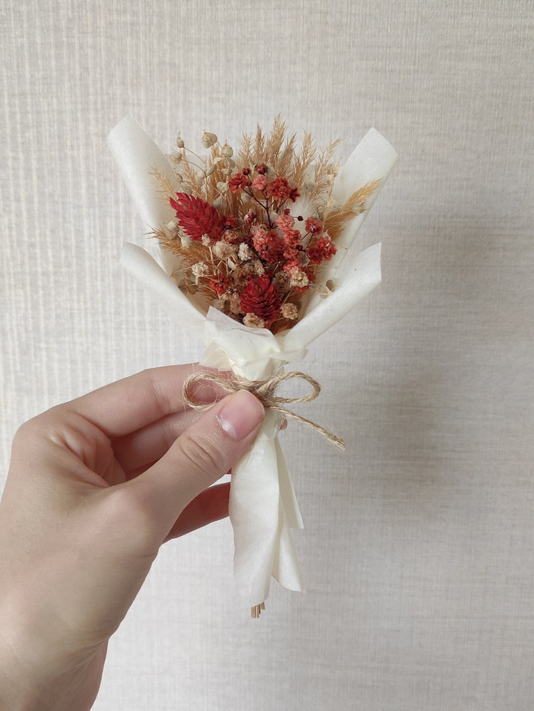 Dried Mini Bouquet | Personalized Terracotta Wedding Favors for Guests