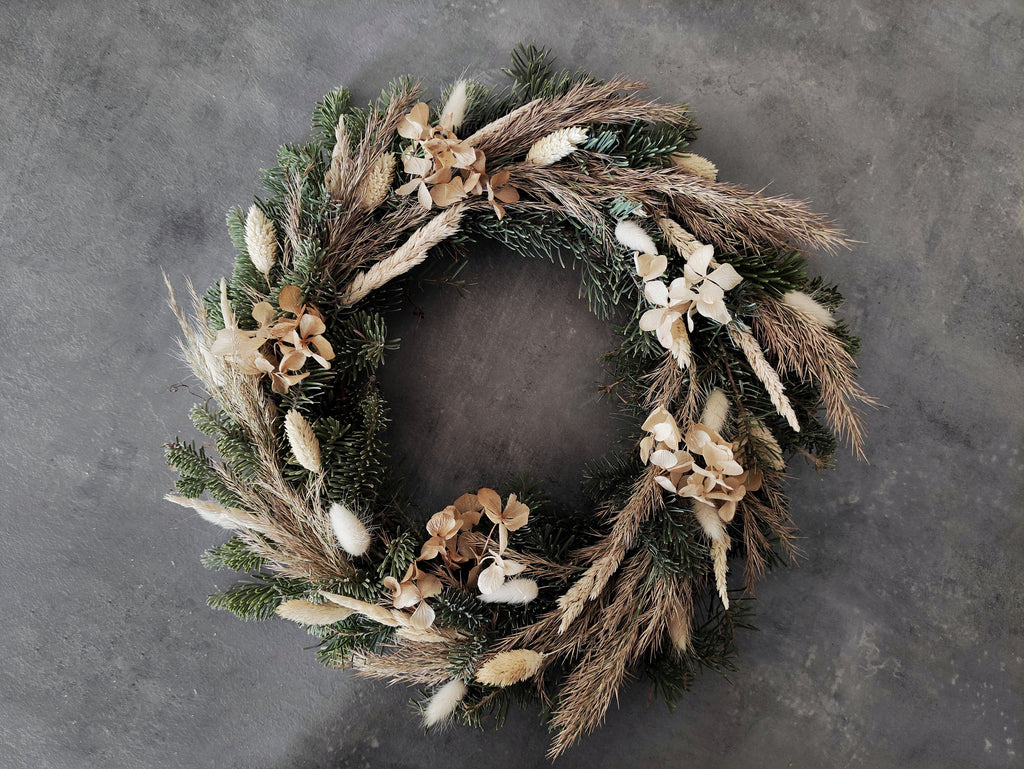 Soft Winter Door Wreath, Modern Christmas Front Door Wreath